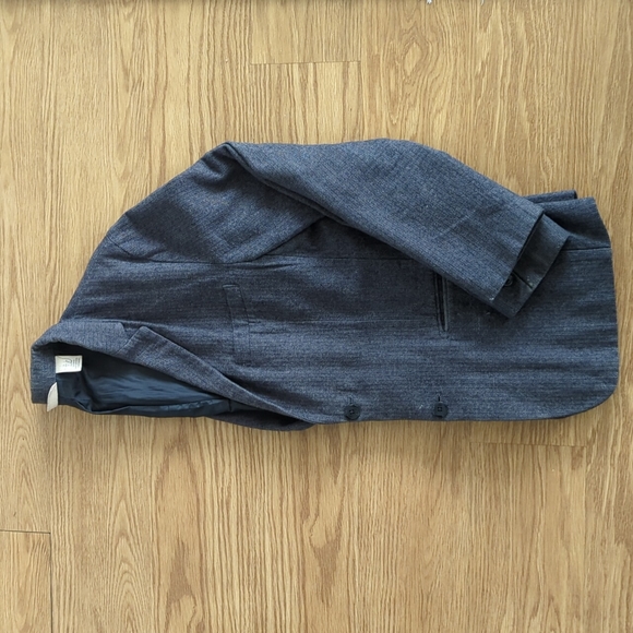 Men's DKNY Herringbone Blazer - Picture 5 of 5